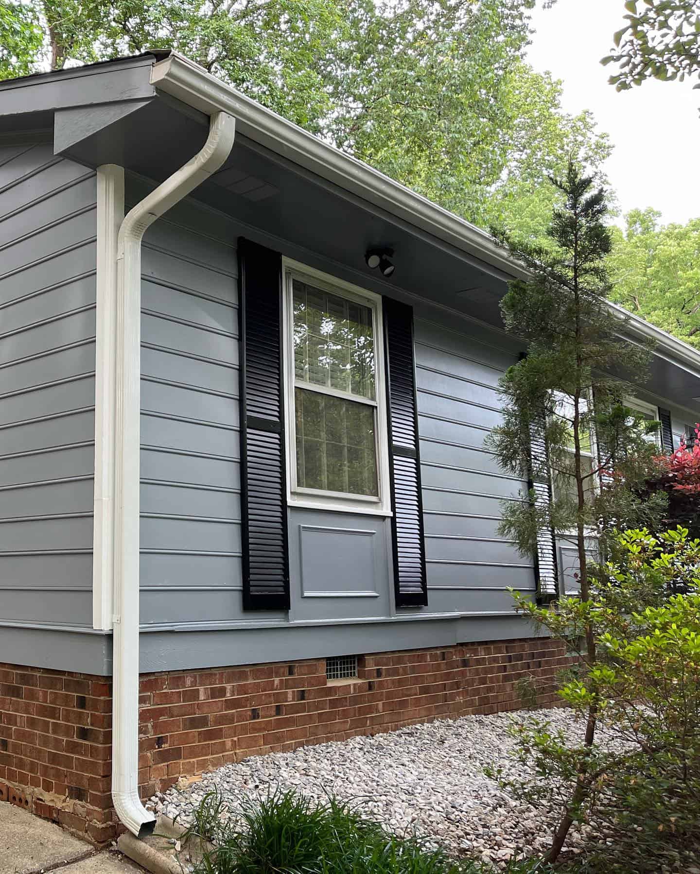 Revitalize your home's exterior with top-notch painting in Fuquay Varina, NC.