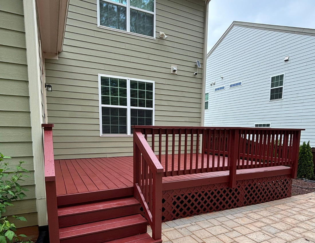 Holly Springs SuperDeck Staining